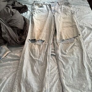American Eagle Outfitters Light Blue Distressed Boyfriend Jeans